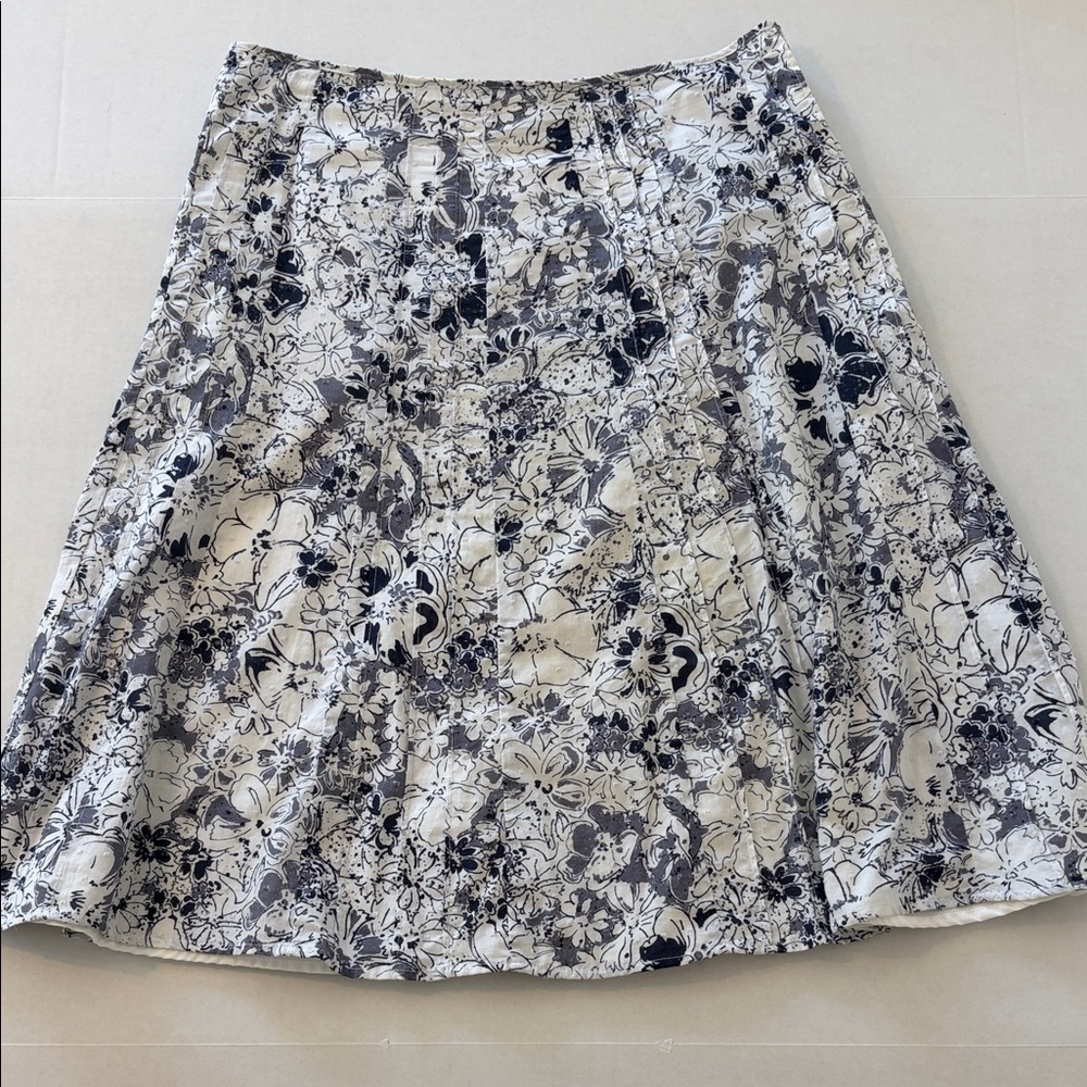 Christopher & Banks Women’s Sz 10 Lined Midi Side Zip Blue Floral Pleated Flowy